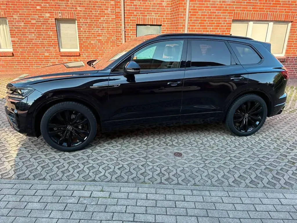 Gebraucht VW Touareg R-line 231 PS (169 kW) 2022 Schwarz SUV