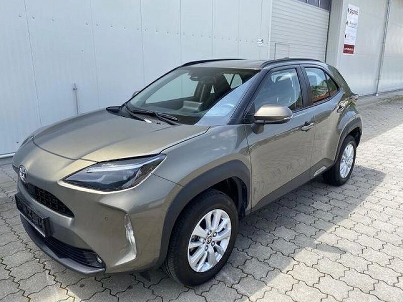 Braun Gebraucht 2023 Toyota Yaris Cross SUV | 27.049 € (Guter Preis) - Bild 1/4