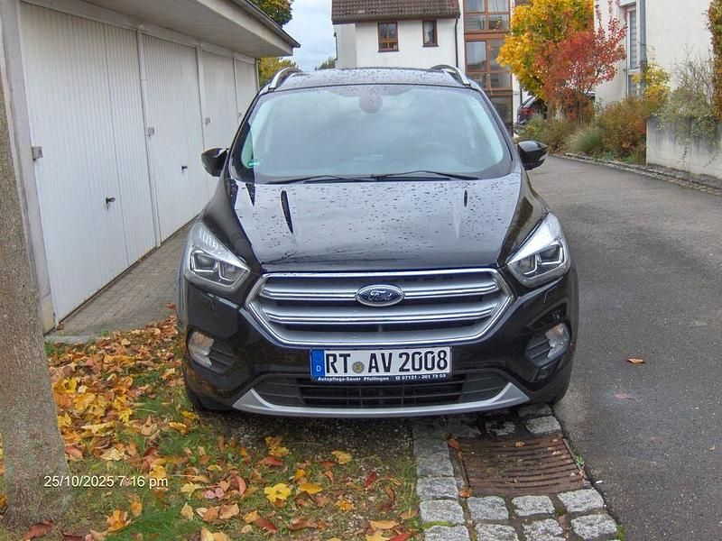 Gebraucht Ford Kuga Cool & Connect 150 PS (110 kW) 2019 Schwarz SUV