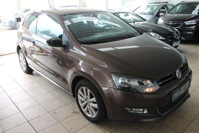 Gebraucht VW Polo Style 60 PS (44 kW) 2011 Braun Kleinwagen
