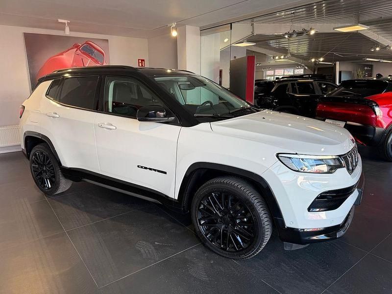 Gebraucht Jeep Compass 131 PS (96 kW) 2023 Weiß SUV