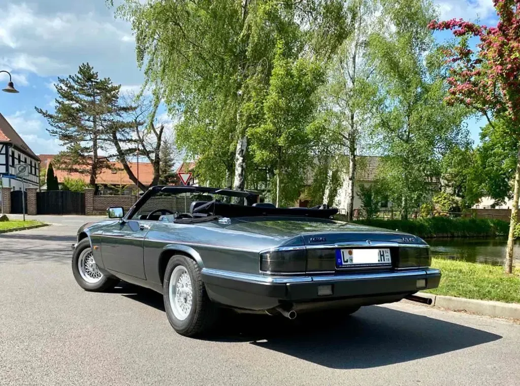 Usata Jaguar XJS 281 CV (206 kW) 1992 Grigio Cabrio