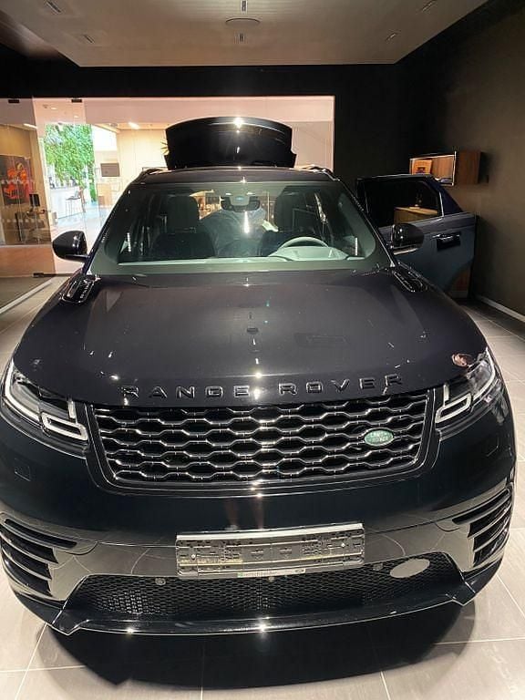Schwarz Gebraucht 2018 Land Rover Range Rover Velar SE Dynamic SUV | 34.700 € (Etwas zu teuer) - Bild 1/4