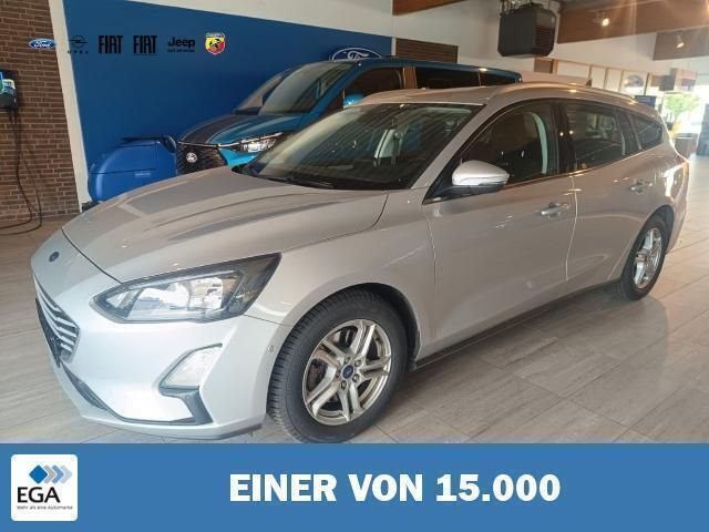Silber metallic Gebraucht 2022 Ford Focus Cool & Connect | 18.870 € (Guter Preis) - Bild 1/4