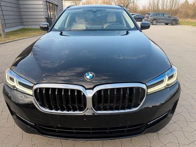 Gebraucht BMW 530 252 PS (185 kW) 2020 Schwarz Kombi