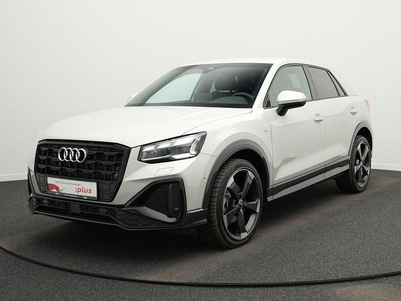 Gebraucht Audi Q2 S-Line 150 PS (110 kW) 2024 Tausilber metallic SUV