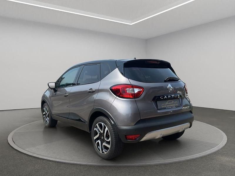 Gebraucht Renault Captur XMOD 90 PS (66 kW) 2016 Grau SUV