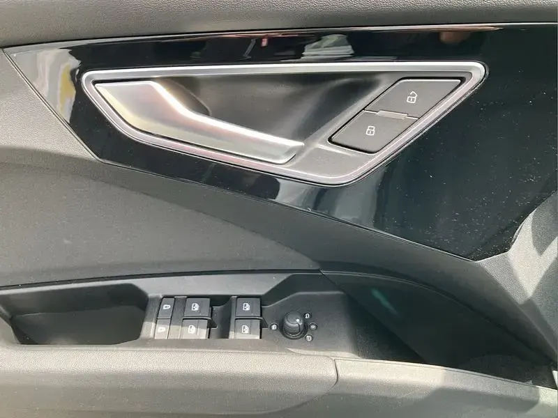 Gebraucht Audi Q4 e-tron 125 kW (170 PS) 2023 Weiß SUV