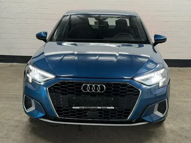 Gebraucht Audi A3 Advanced Plus 110 PS (80 kW) 2022 Blau Limousine