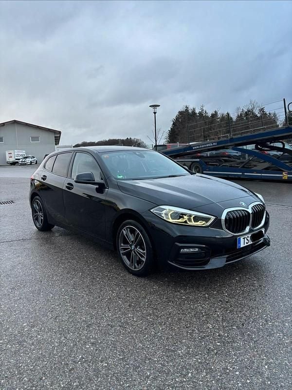 Gebraucht BMW 118 Sport Line 150 PS (110 kW) 2020 Schwarz Kleinwagen