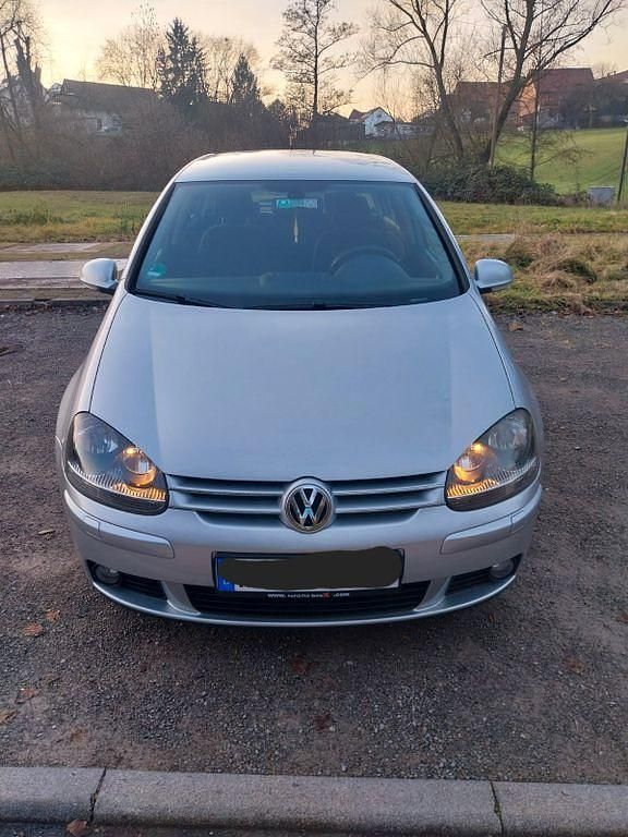 Silber Gebraucht 2008 VW Golf V Edition Limousine | 3.200 € (Fairer Preis) - Bild 1/4