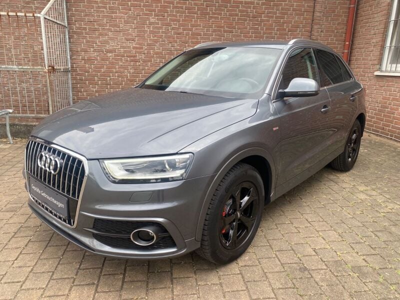 Grau Gebraucht 2012 Audi Q3 Comfort SUV | 13.950 € (Fairer Preis) - Bild 1/4