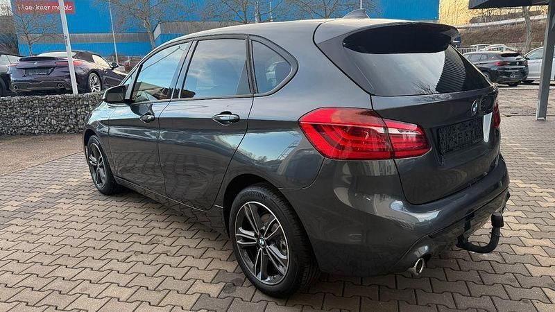 Gebraucht BMW 220 Active Tourer Sport Line 190 PS (139 kW) 2020 Grau Van / Kleinbus