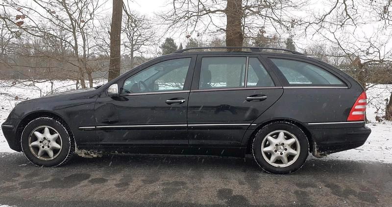 Gebraucht Mercedes C180 145 PS (106 kW) 2003 Schwarz Kombi