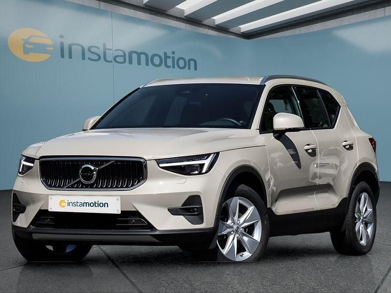 Beige Gebraucht 2024 Volvo XC40 Core SUV | 36.799 € (Fairer Preis) - Bild 1/4