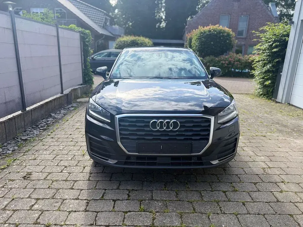 Gebraucht Audi Q2 116 PS (85 kW) 2019 Schwarz SUV