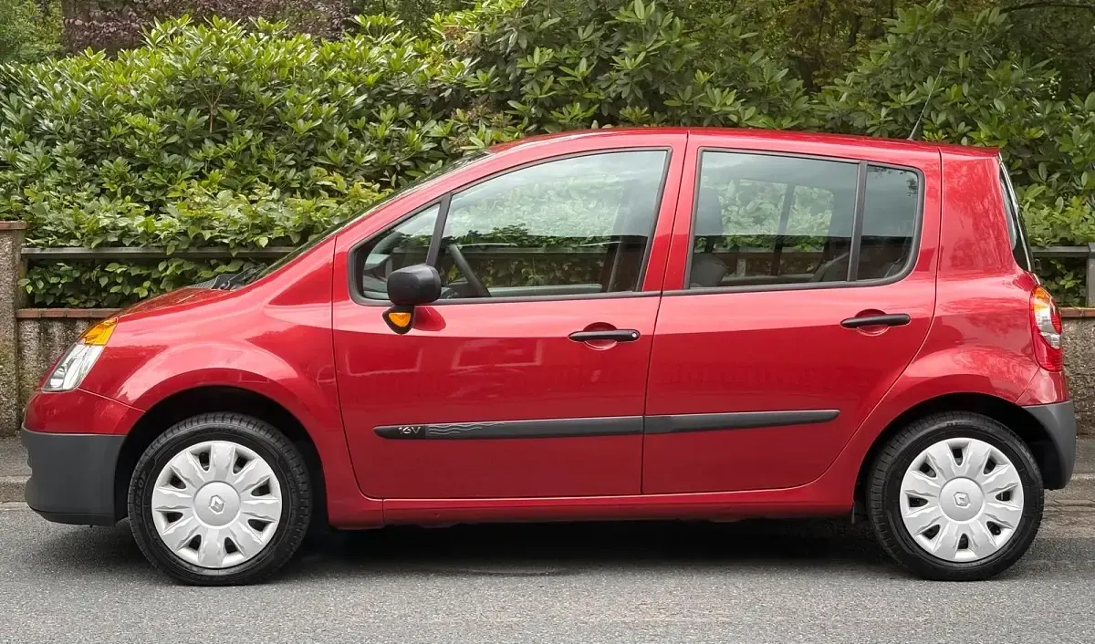 Gebraucht Renault Modus 75 PS (55 kW) 2006 Rot Van / Kleinbus