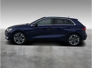 Neu Audi A3 Advanced 150 PS (110 kW) 2026 Blau (navarrablau metallic) Limousine