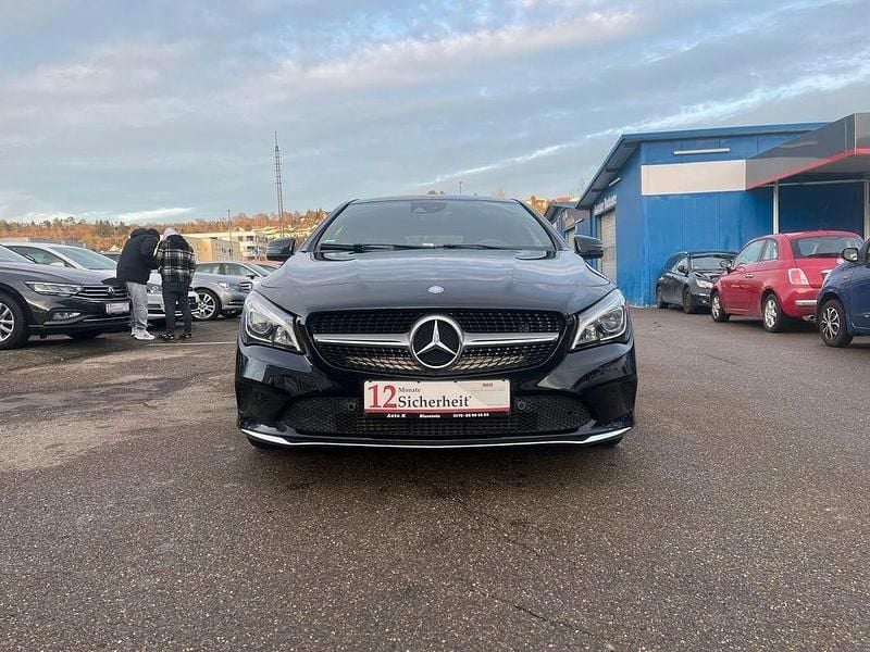 Gebraucht Mercedes CLA180 122 PS (89 kW) 2016 Schwarz Limousine