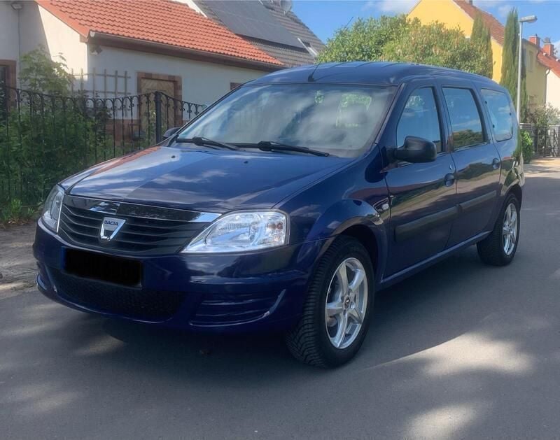 Blau Gebraucht 2010 Dacia Logan MCV Kombi | 4.300 € - Bild 1/4
