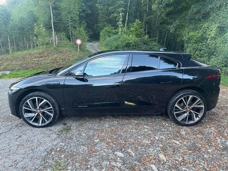 Schwarz Gebraucht 2018 Jaguar I-Pace SUV | 22.999 € (Etwas zu teuer) - Bild 1/4