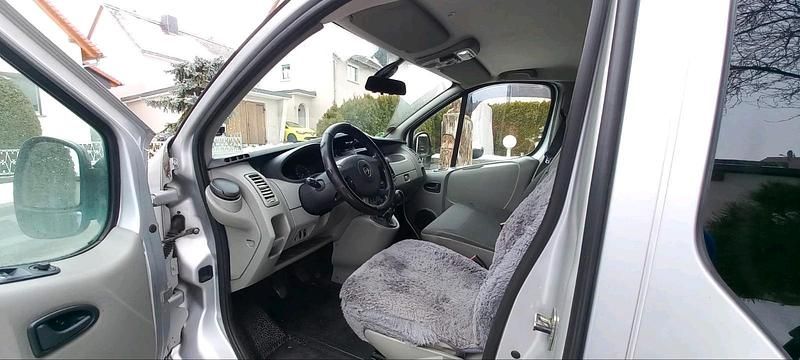 Gebraucht Opel Vivaro 114 PS (83 kW) 2014 Grau Van / Kleinbus