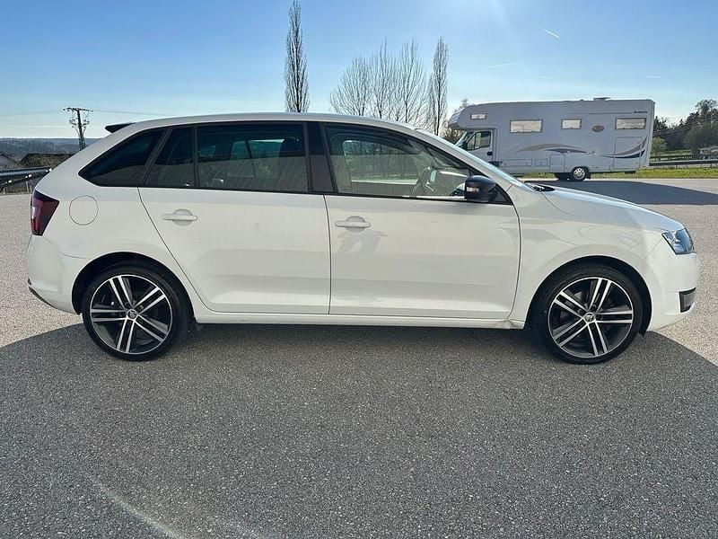 Gebraucht Skoda Rapid 116 PS (85 kW) 2017 Weiß Kleinwagen