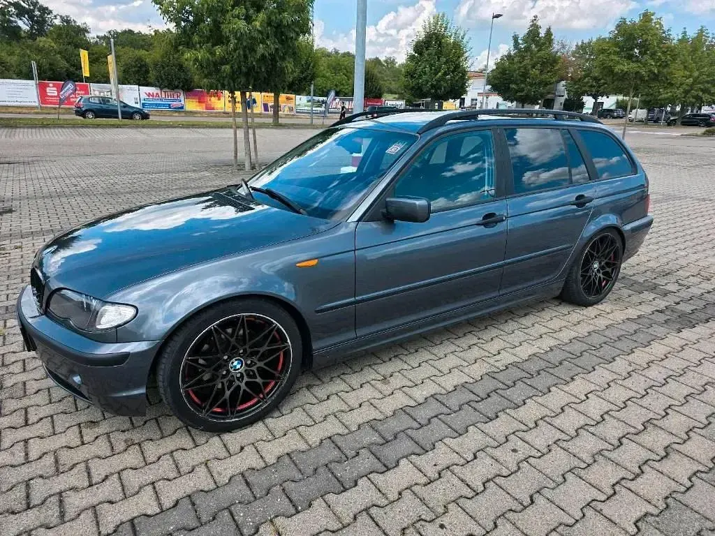 Gebraucht BMW 320 150 PS (110 kW) 2001 Grau Kombi