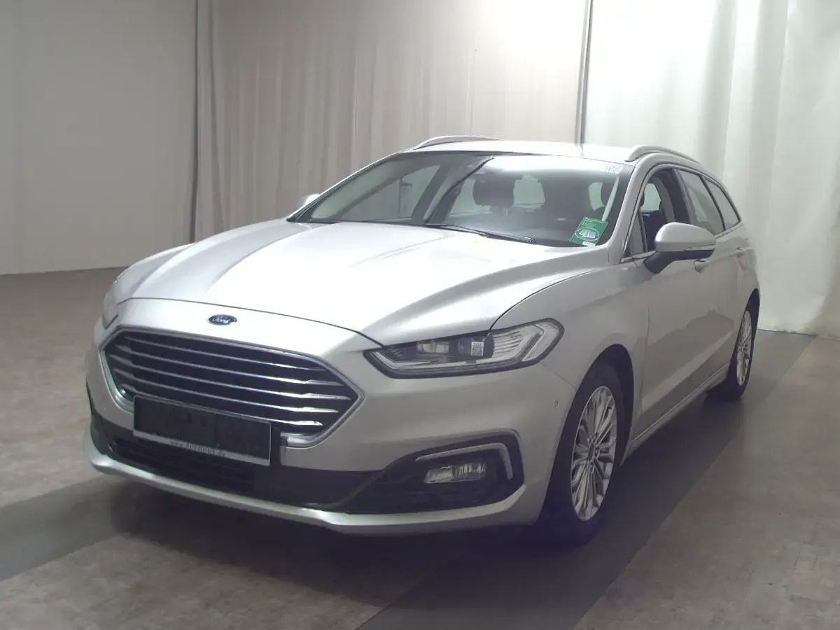 Gebraucht Ford Mondeo Titanium 150 PS (110 kW) 2022 Silber Kombi