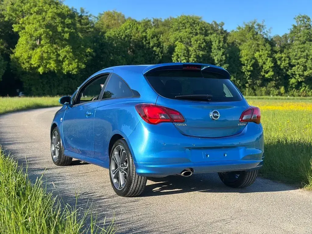 Używany Opel Corsa OPC 150 KM (110 kW) 2016 Niebieski Hatchback