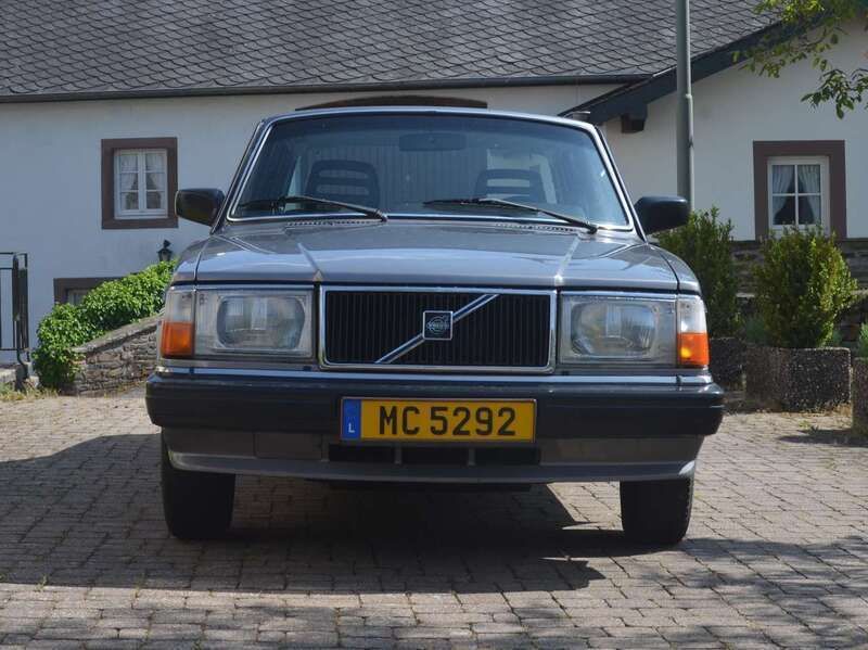 Grau Gebraucht 1985 Volvo 244 Limousine | 14.900 € - Bild 1/4