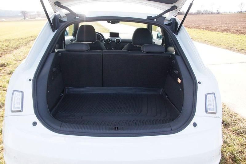 Gebraucht Audi A1 S-Line 185 PS (136 kW) 2012 Weiß Kleinwagen