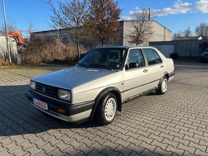 Gebraucht VW Jetta 91 PS (66 kW) 1990 Silber Limousine