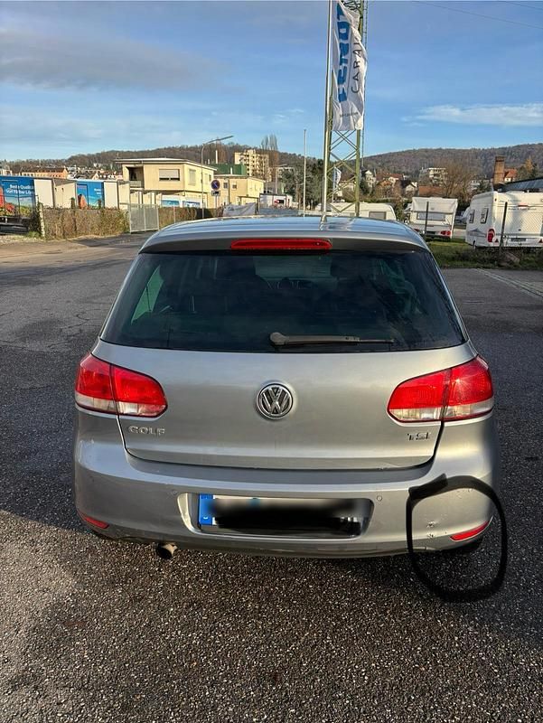Gebraucht VW Golf VI 104 PS (76 kW) 2010 Grau Kleinwagen