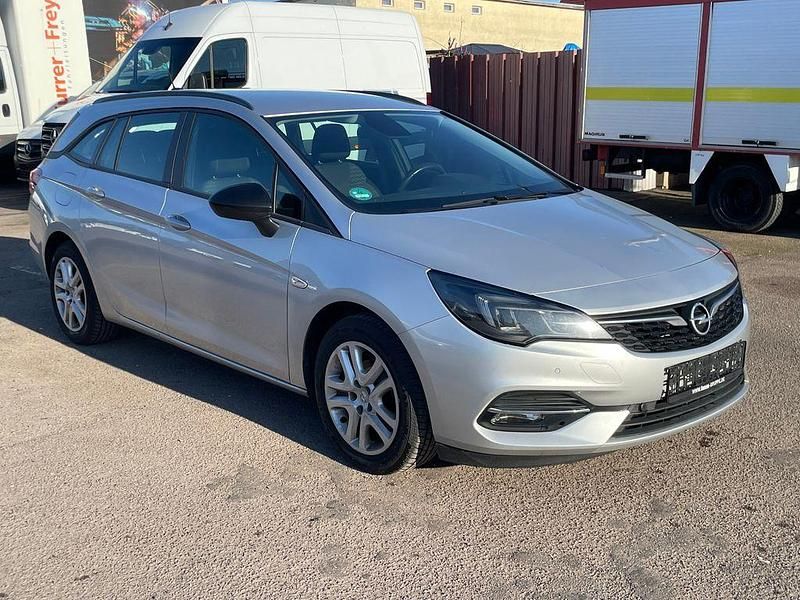 Gebraucht Opel Astra Edition 105 PS (77 kW) 2021 Silber Kombi