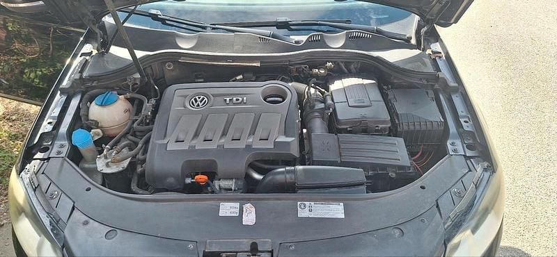 Gebraucht VW Passat 140 PS (102 kW) 2011 Schwarz Kombi