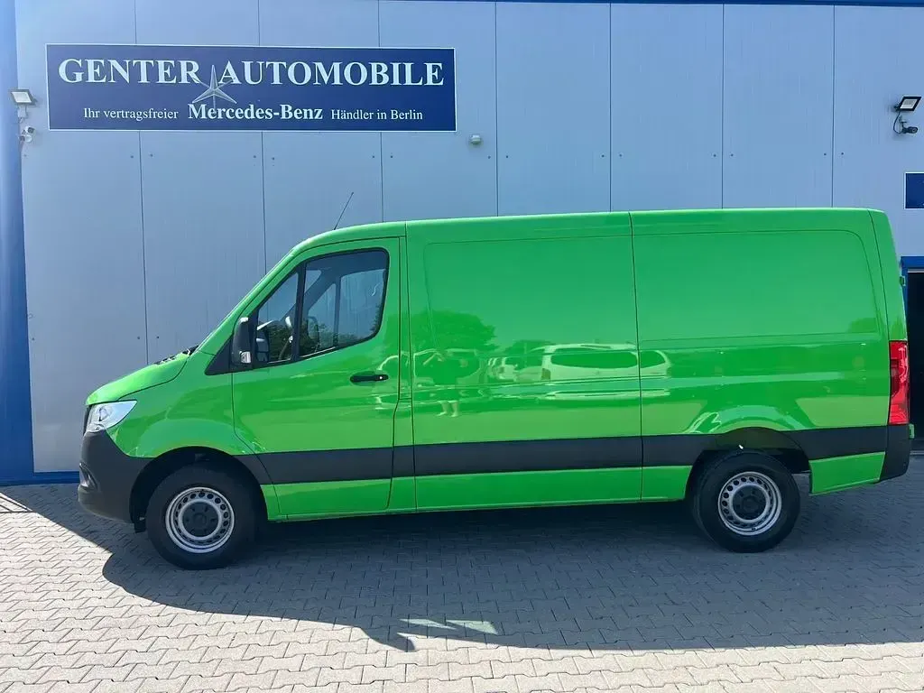 Gebraucht Mercedes Sprinter 170 PS (125 kW) 2021 Grün Van