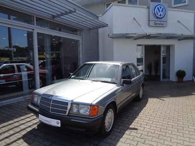 Gebraucht Mercedes 190 122 PS (89 kW) 1991 Grau metallic Limousine