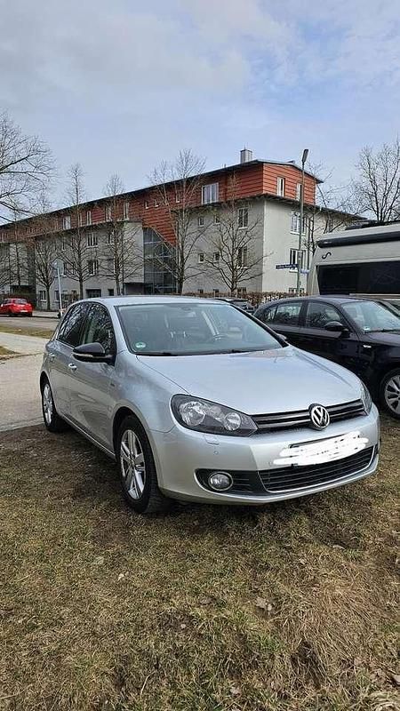 Grau Gebraucht 2012 VW Golf VII Match Kleinwagen | 6.400 € (Guter Preis) - Bild 1/4