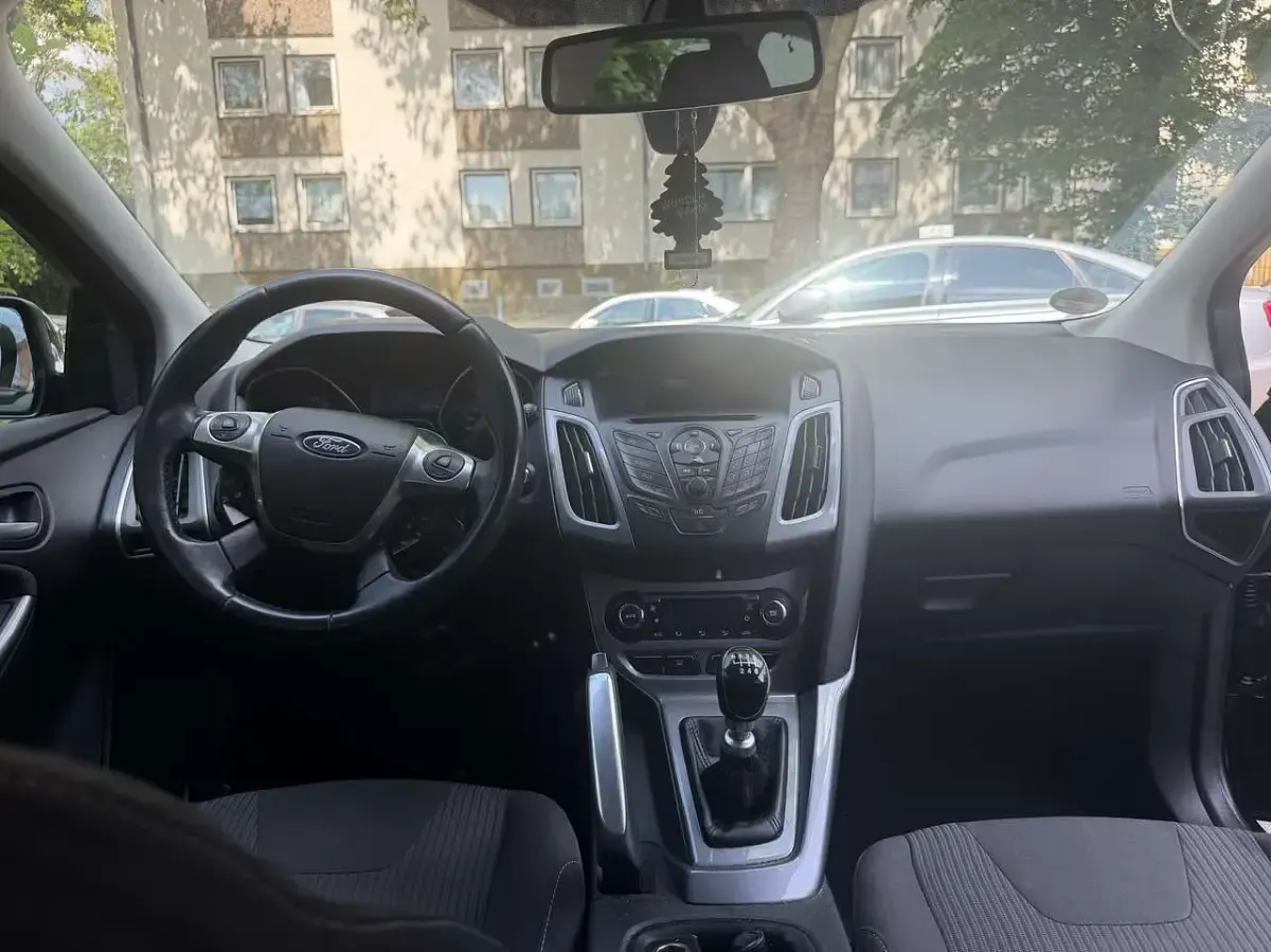 Gebraucht Ford Focus Titanium 140 PS (102 kW) 2012 Kombi