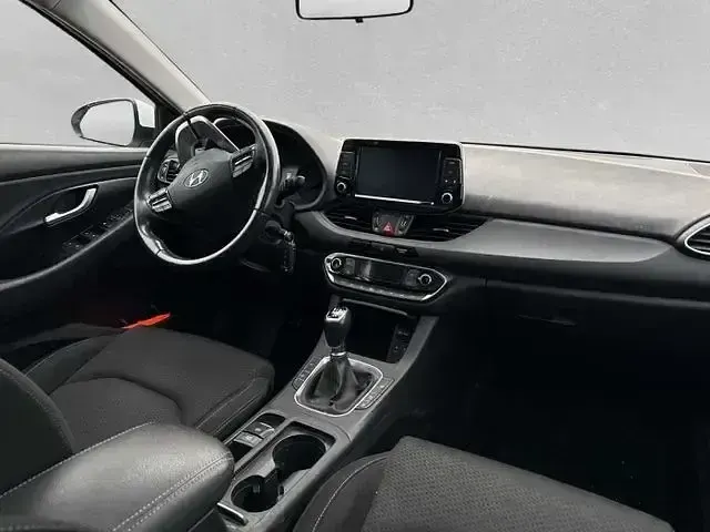 Second-hand Hyundai i30 103 CP (75 kW) 2017 Alb Break