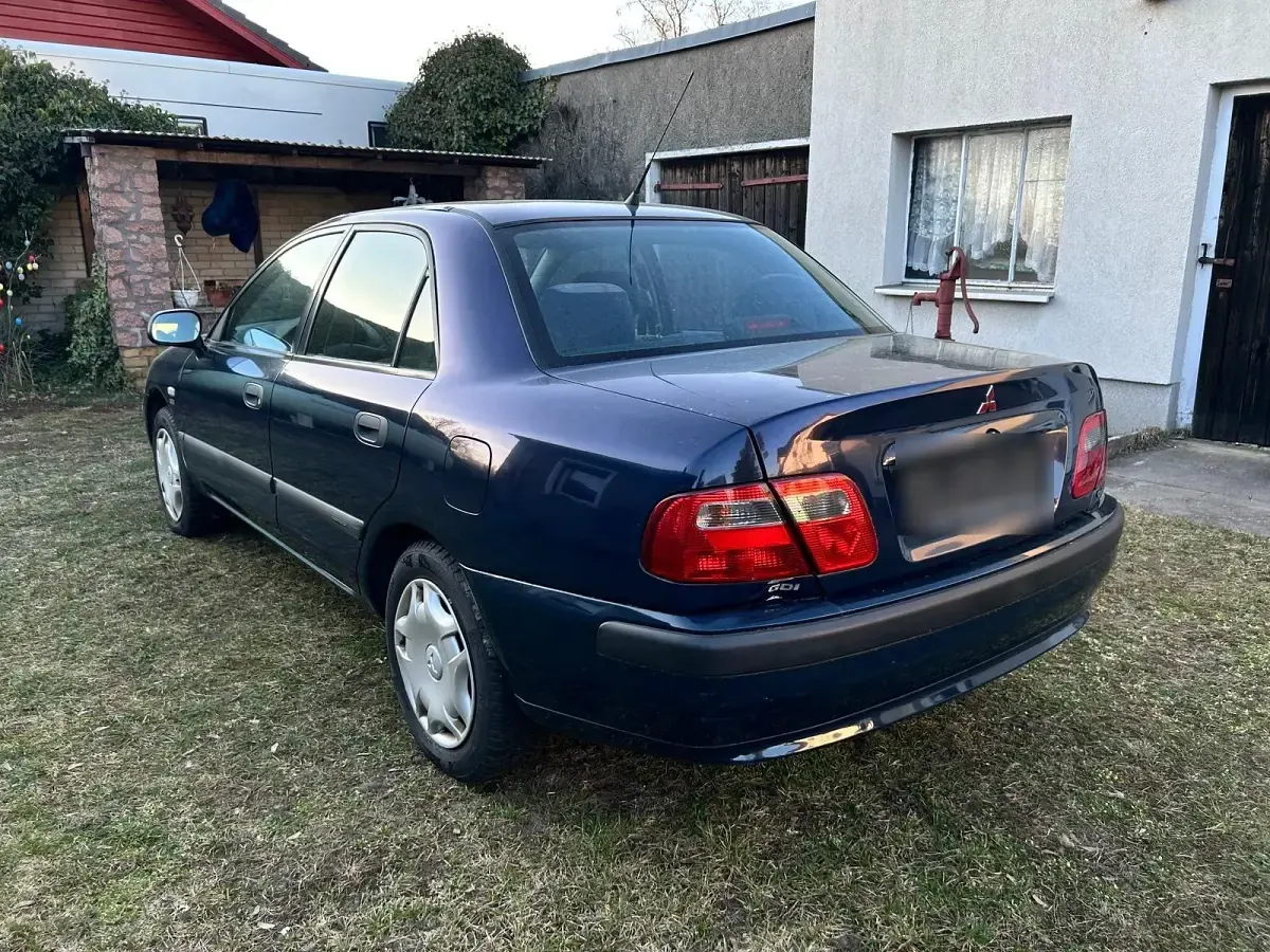 Gebraucht Mitsubishi Carisma 125 PS (91 kW) 1999 Blau Limousine