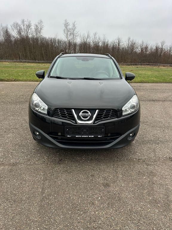 Schwarz Gebraucht 2013 Nissan Qashqai 360º SUV | 5.950 € (Guter Preis) - Bild 1/4