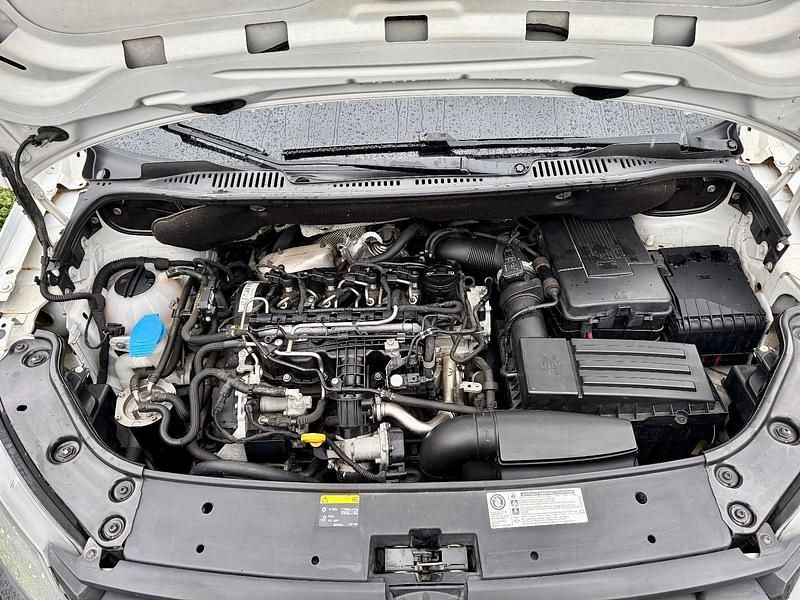 Second-hand VW Caddy Startline 75 CP (55 kW) 2014 Alb Monovolum