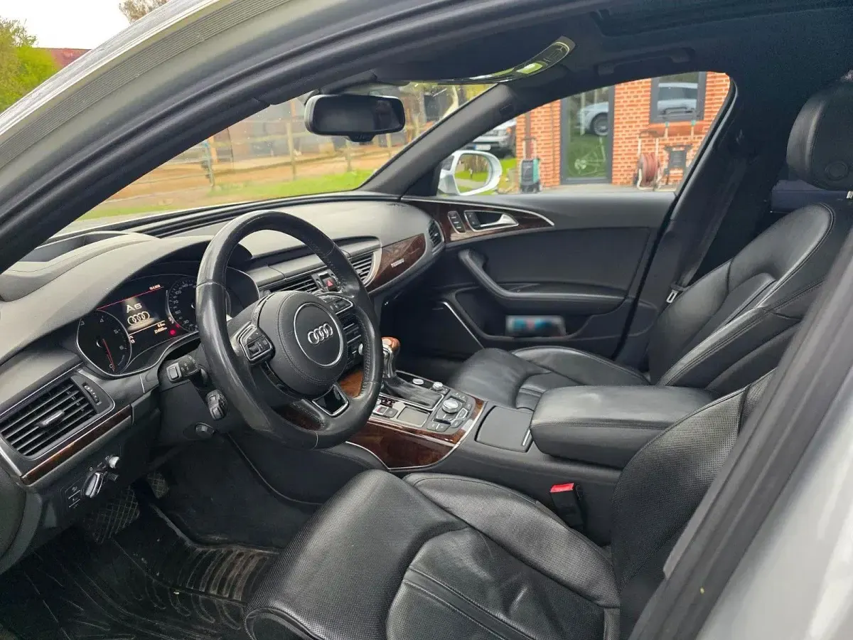 Gebraucht Audi A6 Ambiente 313 PS (230 kW) 2012 Silber Kombi