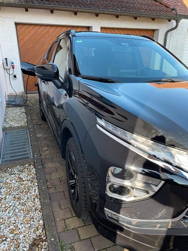 Gebraucht Mitsubishi Eclipse Cross 188 PS (138 kW) 2022 Schwarz SUV