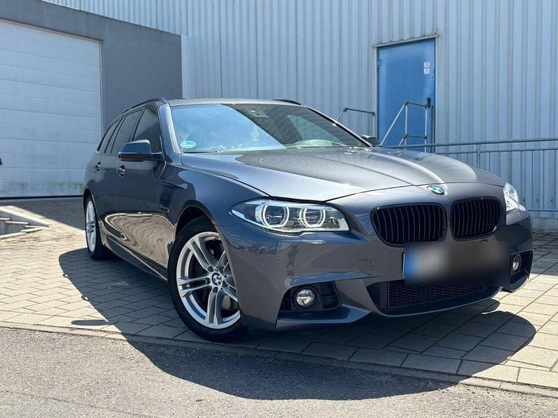 Gebraucht BMW 530 M Sport 258 PS (189 kW) 2015 Grau Kombi