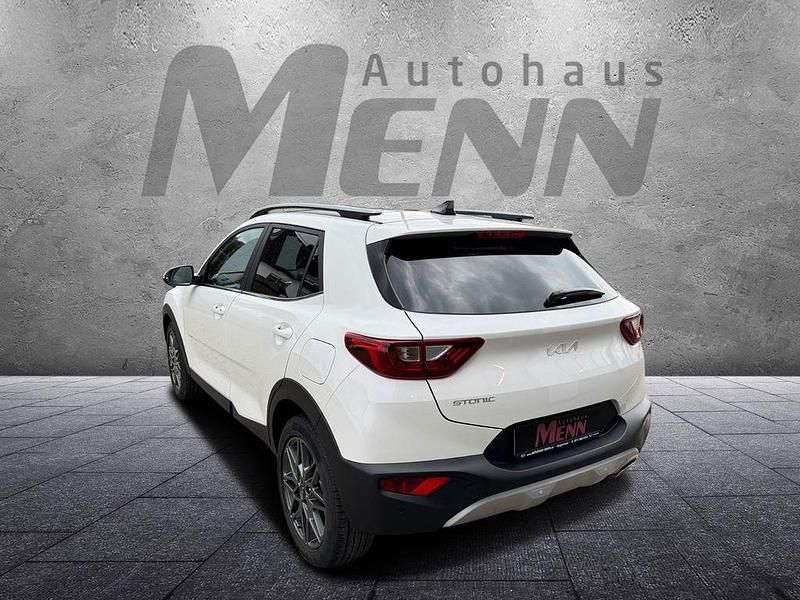 Gebraucht Kia Stonic 101 PS (74 kW) 2025 Weiß SUV