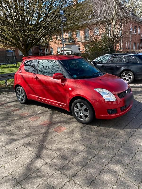 Gebraucht Suzuki Swift 93 PS (68 kW) 2009 Rot Kleinwagen