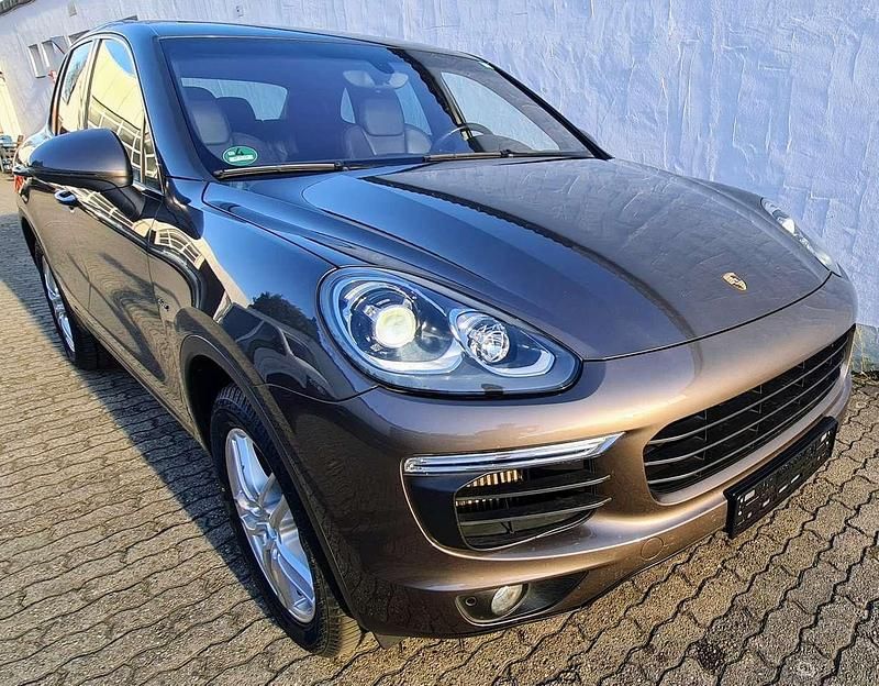 Braun Gebraucht 2014 Porsche Cayenne SUV | 31.500 € (Fairer Preis) - Bild 1/4
